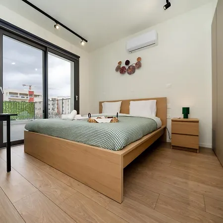 New Amazing 2 Bedroom Flat Near Casino Mall דירה *