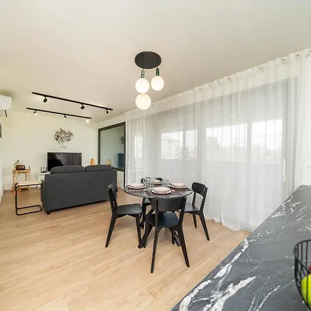 דירה New Amazing 2 Bedroom Flat Near Casino Mall *