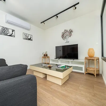 דירה New Amazing 2 Bedroom Flat Near Casino Mall לימסול
