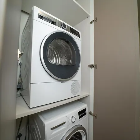 New Amazing 2 Bedroom Flat Near Casino Mall * Лимасол