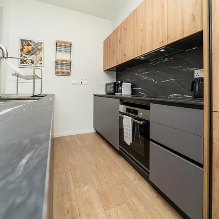 New Amazing 2 Bedroom Flat Near Casino Mall * Лимасол