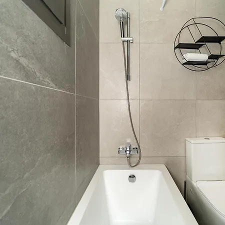 New Amazing 2 Bedroom Flat Near Casino Mall Апартаменты Лимасол