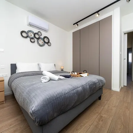 New Amazing 2 Bedroom Flat Near Casino Mall Апартаменты