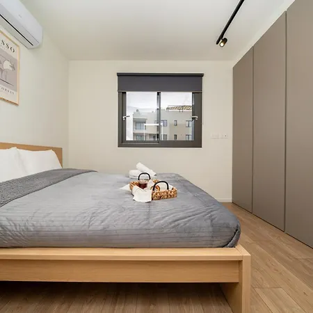 New Amazing 2 Bedroom Flat Near Casino Mall Апартаменты Лимасол