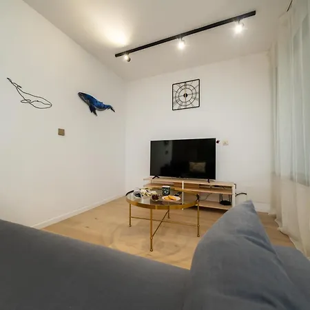 New Amazing 2 Bedroom Flat Near Casino Mall * Лимасол